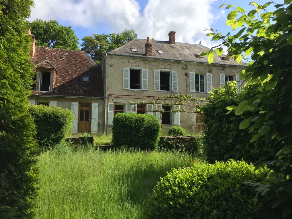 ( SOUS COMPROMIS TEDF ) MAISON DE MAITRE 18EM A VENDRE SUD BERRY CREUSE