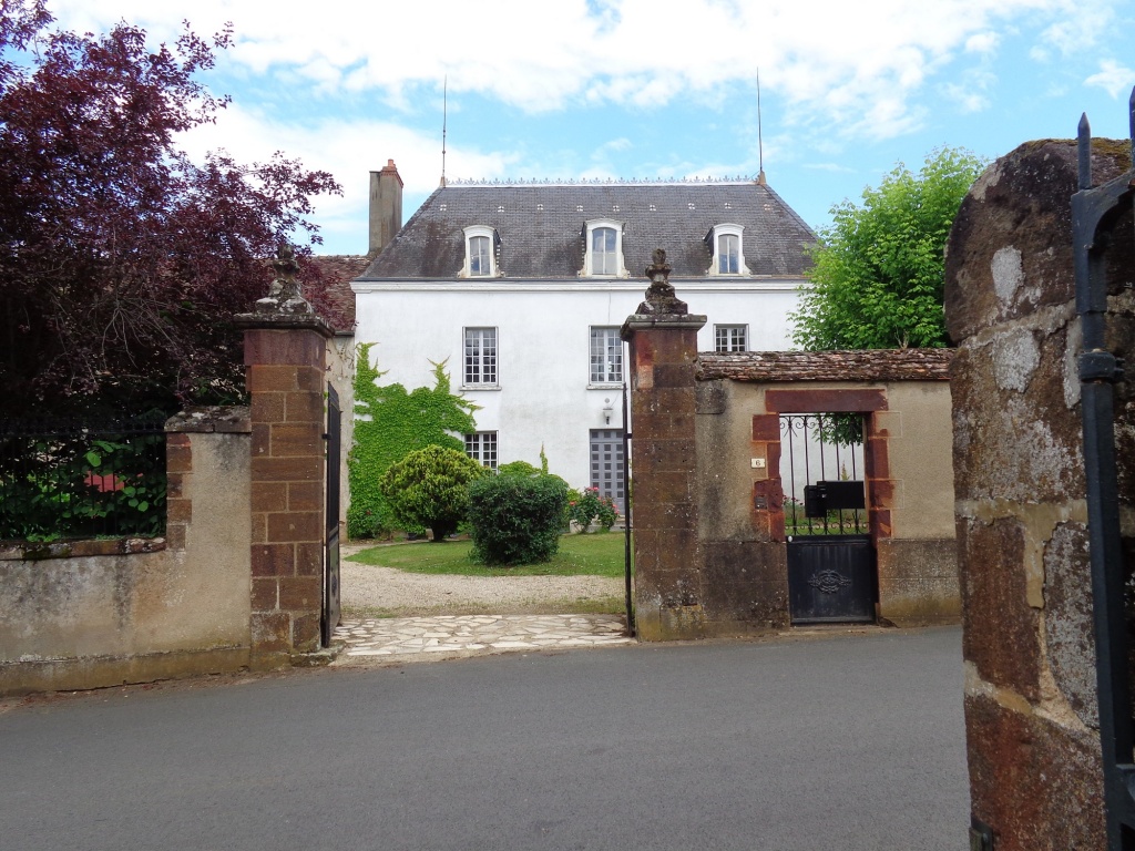 ( sous offre acceptée)MAISON DE MAITRE XIXe rénovée avec parc de 1,3 HA