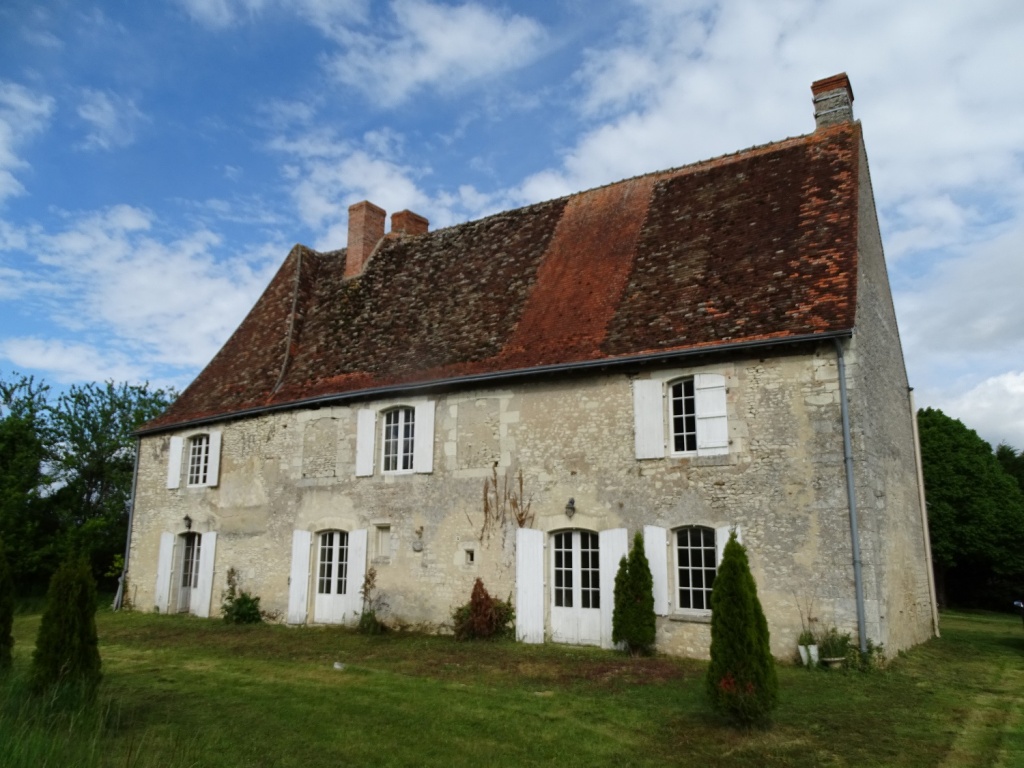 Manoir XVIe et XVIIIe sur 3 ha à vendre en Berry | Terres & Demeures de