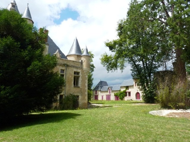 chateaux a vendre dans l'indre