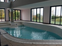 piscine intérieure chauffée
